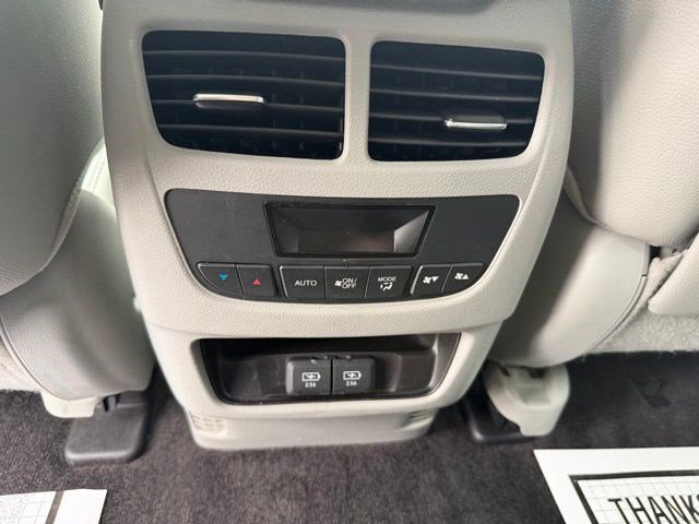 Used 2018 Acura MDX FWD image 17