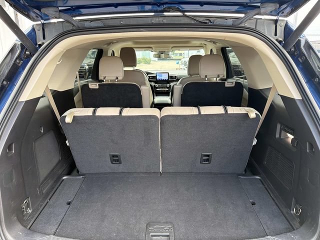 Used 2022 Ford Explorer Limited w/ Equipment Group 301A RWD image 10