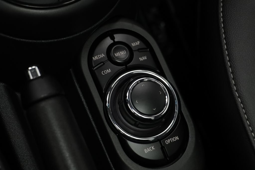 Certified 2024 MINI Cooper 2-Door Hardtop FWD image 12
