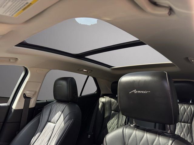 Used 2023 Buick Envision Avenir image 24