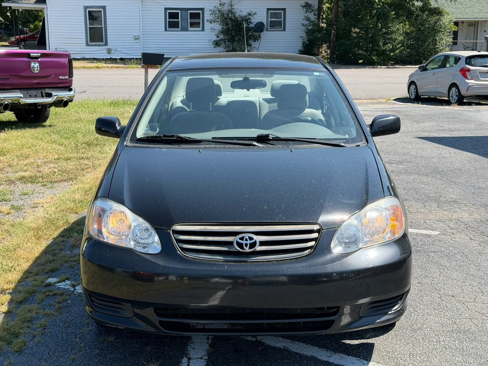 Used 2004 Toyota Corolla LE FWD image 2