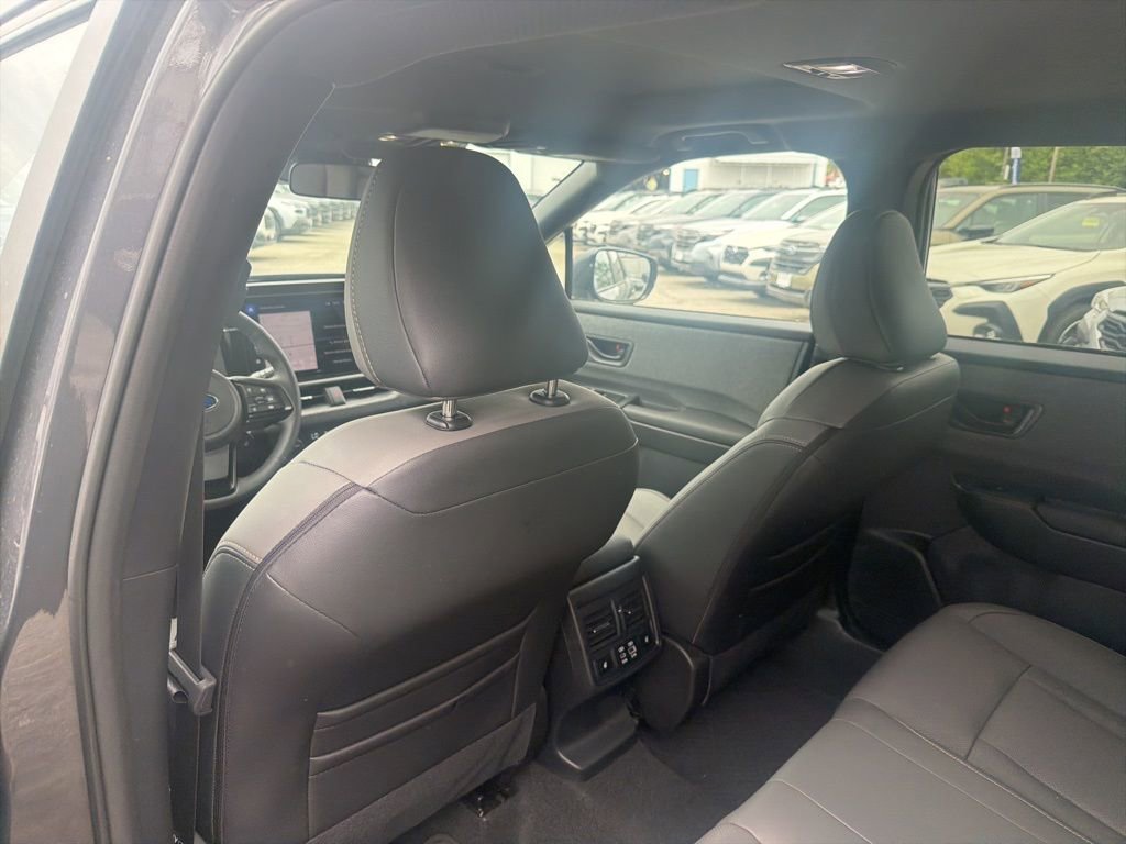 Used 2026 Subaru Outback Limited AWD/4WD image 9