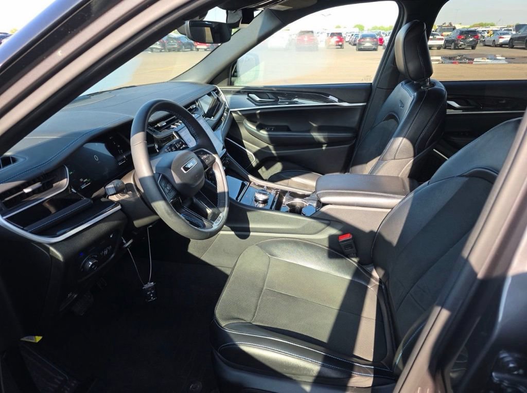 Used 2022 Jeep Grand Cherokee Trailhawk AWD/4WD image 4