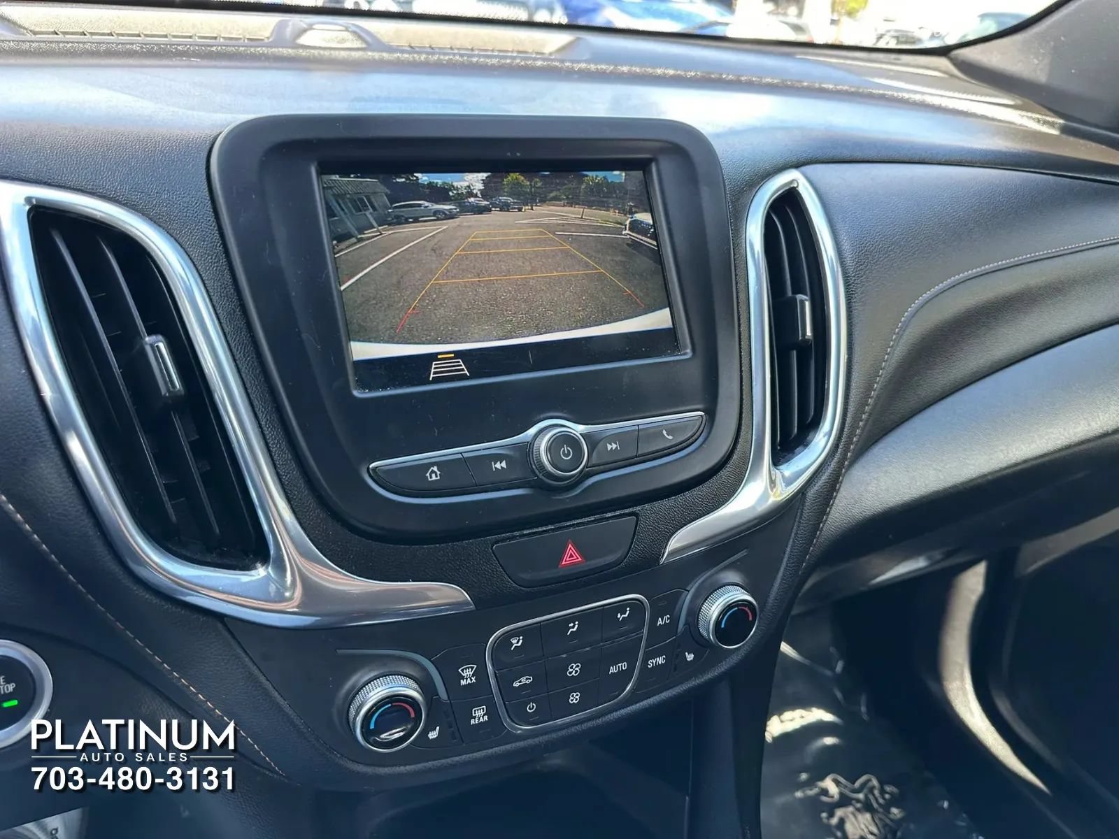 Used 2019 Chevrolet Equinox LT FWD image 12