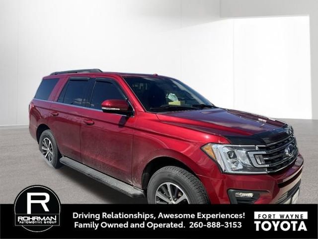 Used 2019 Ford Expedition XLT w/ Equipment Group 201A AWD/4WD image 3