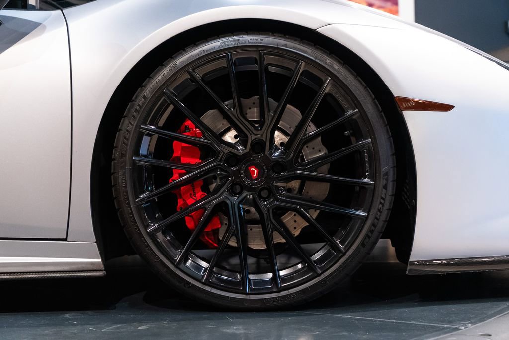 Used 2017 Lamborghini Huracan LP 580-2 image 14