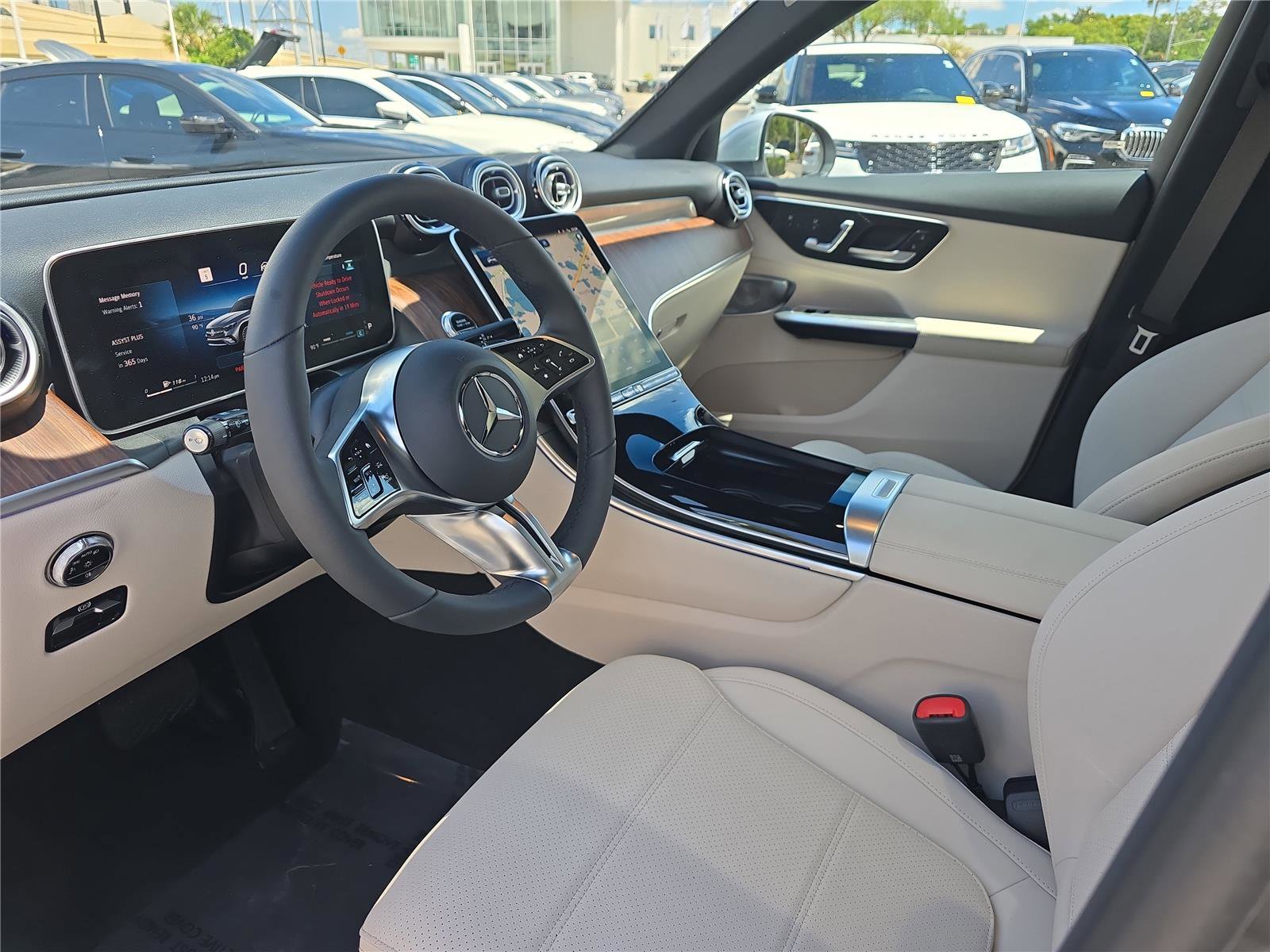 Used 2026 Mercedes-Benz GLC 300 4MATIC image 16