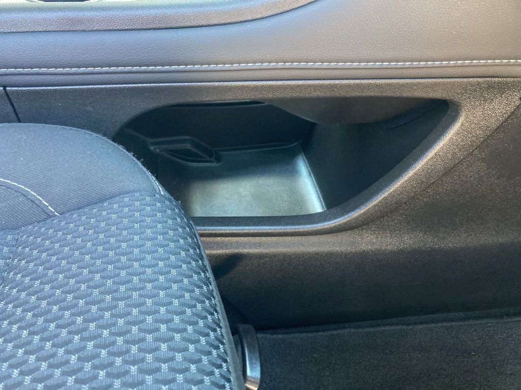 Certified 2023 GMC Acadia SLE w/ Elevation Edition image 32