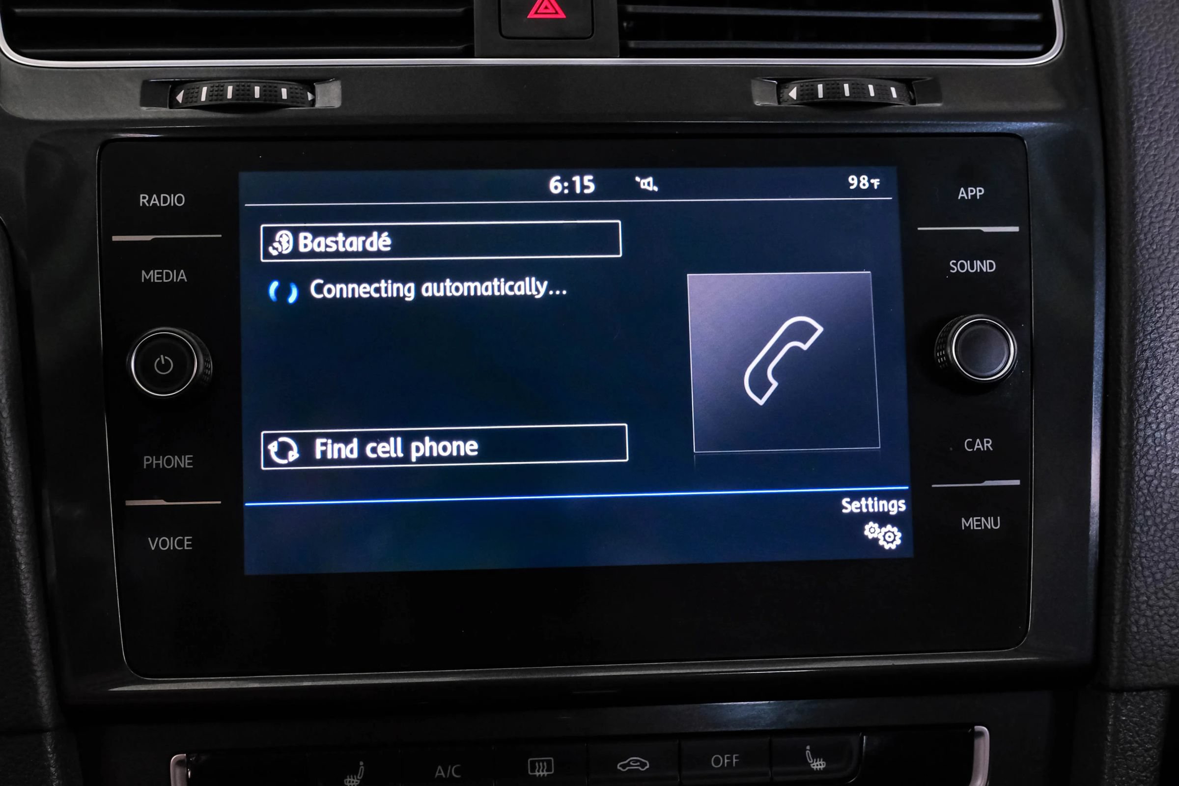 Used 2019 Volkswagen Golf SE FWD image 27