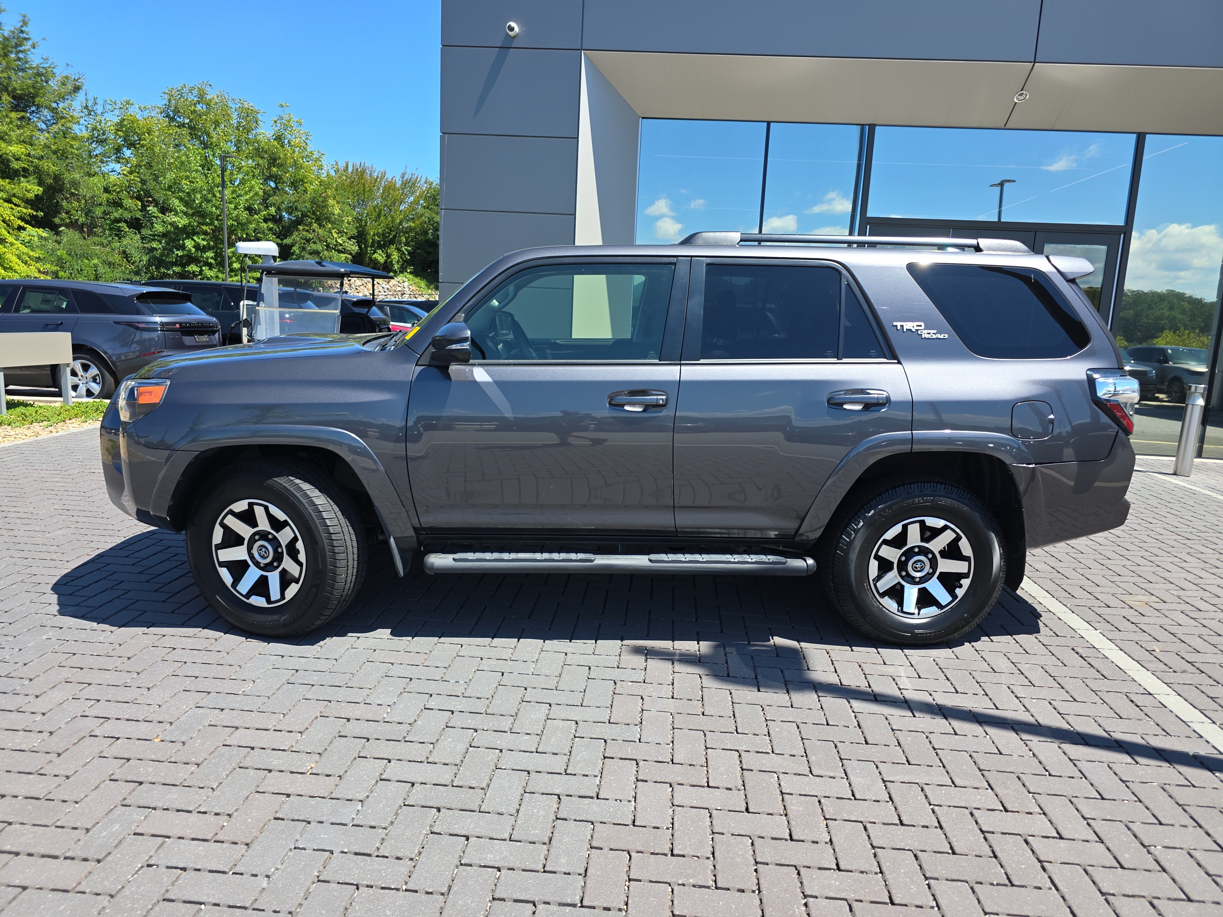 Used 2021 Toyota 4Runner TRD Off-Road Premium w/ Moonroof Package AWD/4WD image 8
