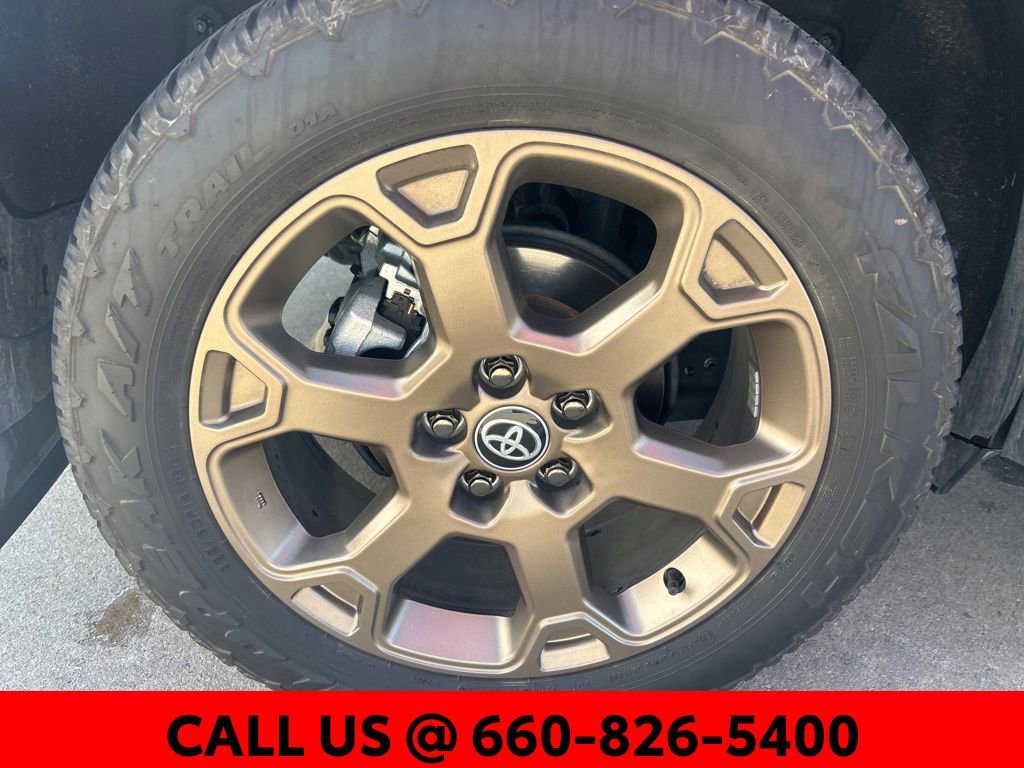 Certified 2025 Toyota RAV4 Woodland Edition image 5