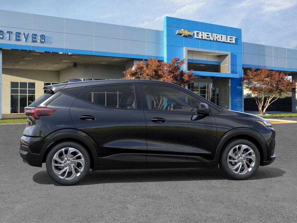 New 2027 Chevrolet Bolt LT image 5