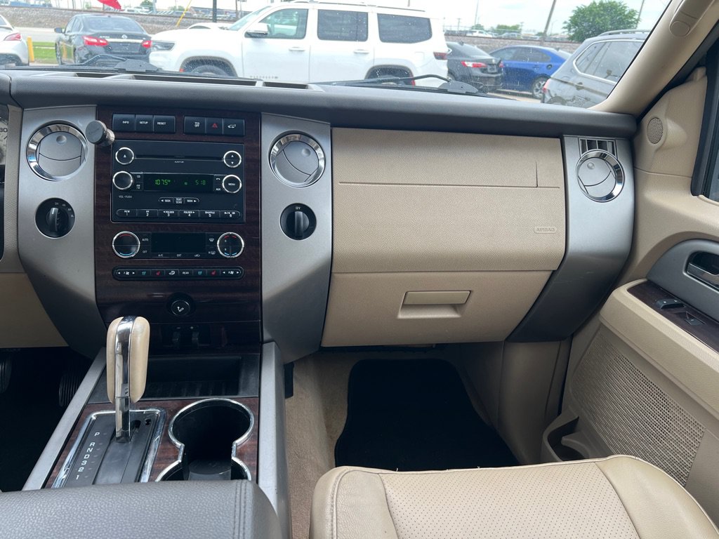 Used 2014 Ford Expedition EL XLT w/ Equipment Group 202A AWD/4WD image 19