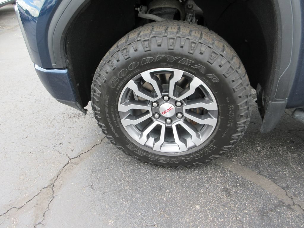 Certified 2020 GMC Sierra 1500 AT4 w/ AT4 Premium Package AWD/4WD image 14