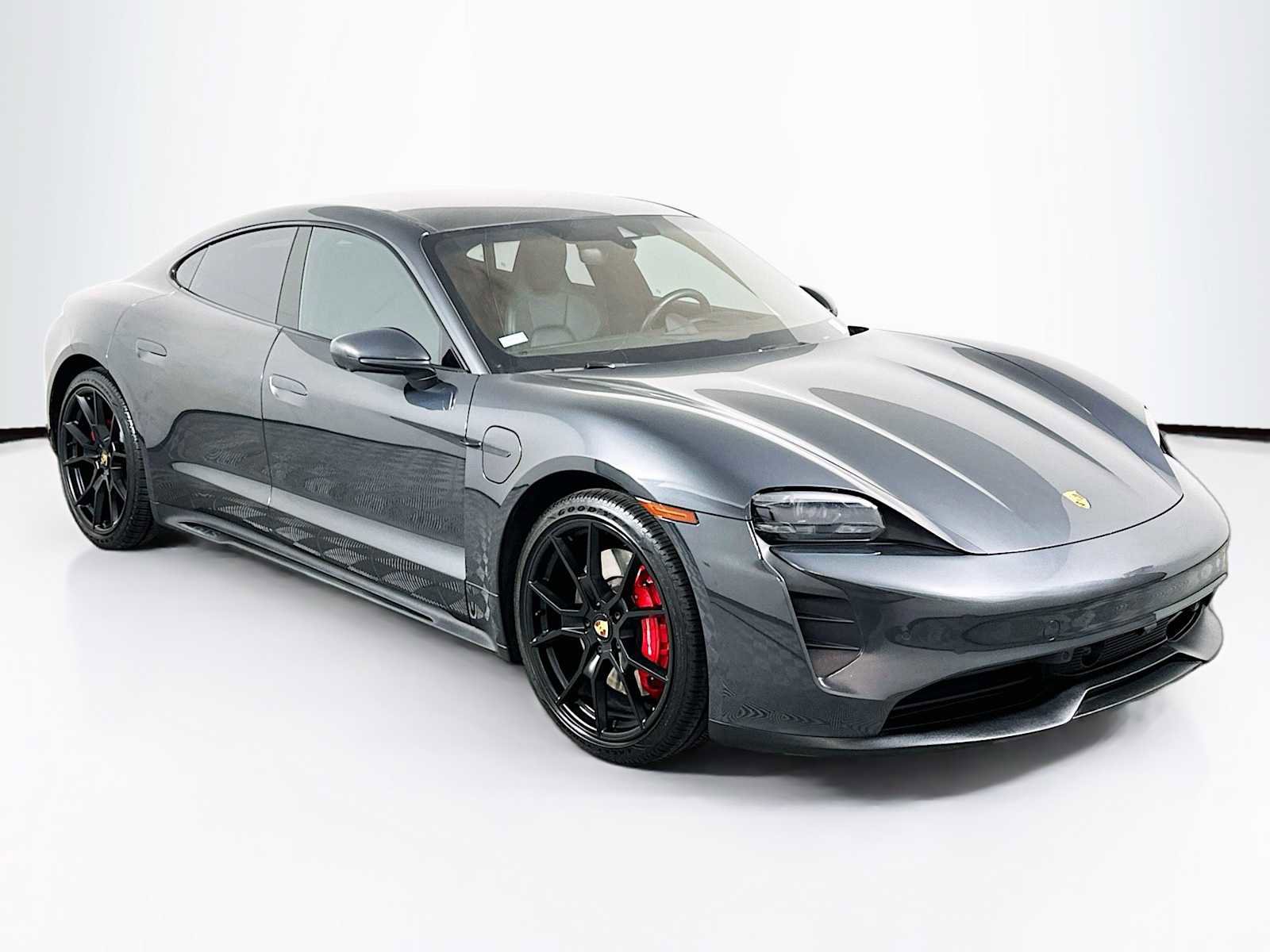 Certified 2022 Porsche Taycan GTS image 7