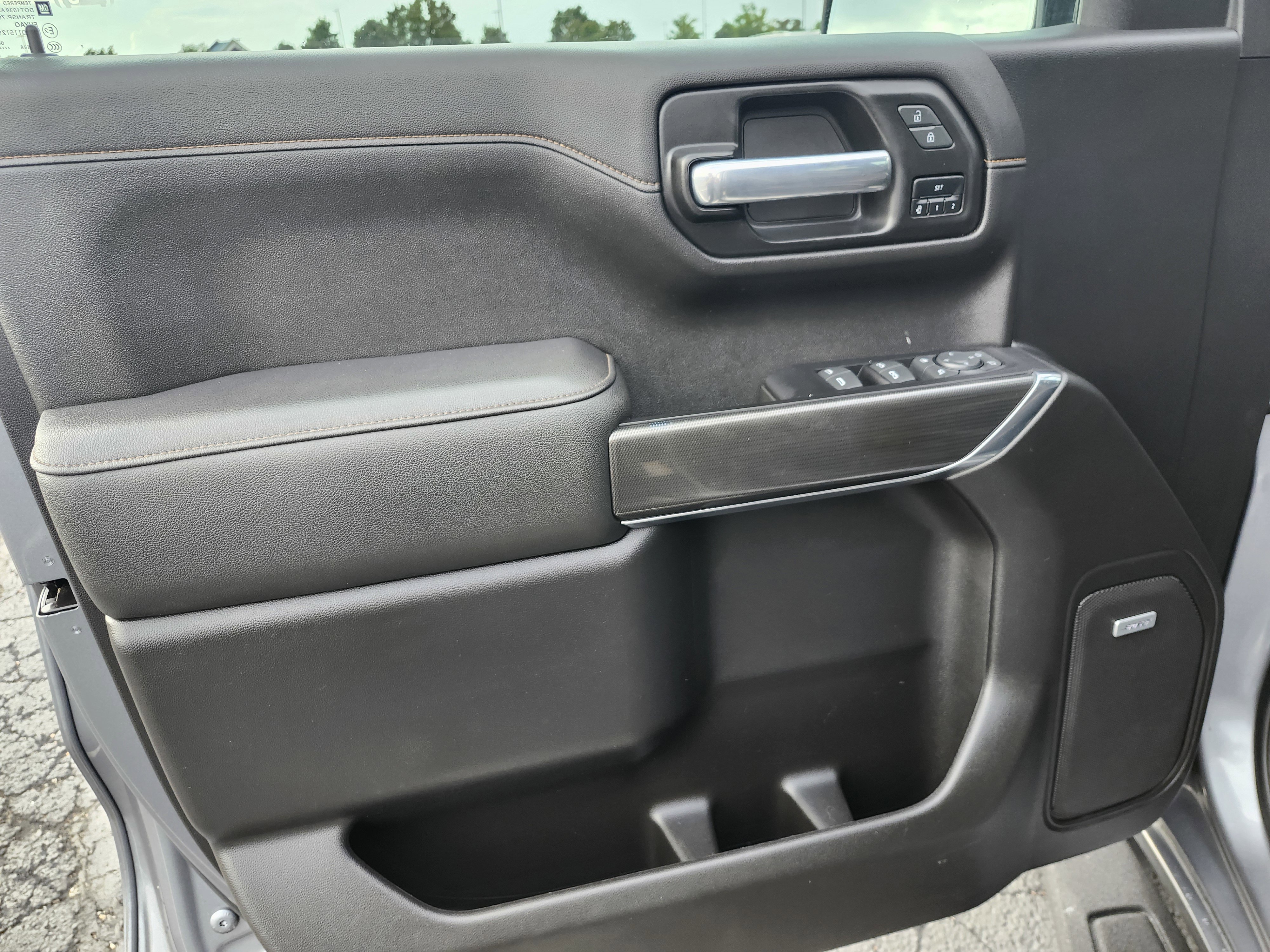 Used 2022 GMC Sierra 1500 AT4 image 19