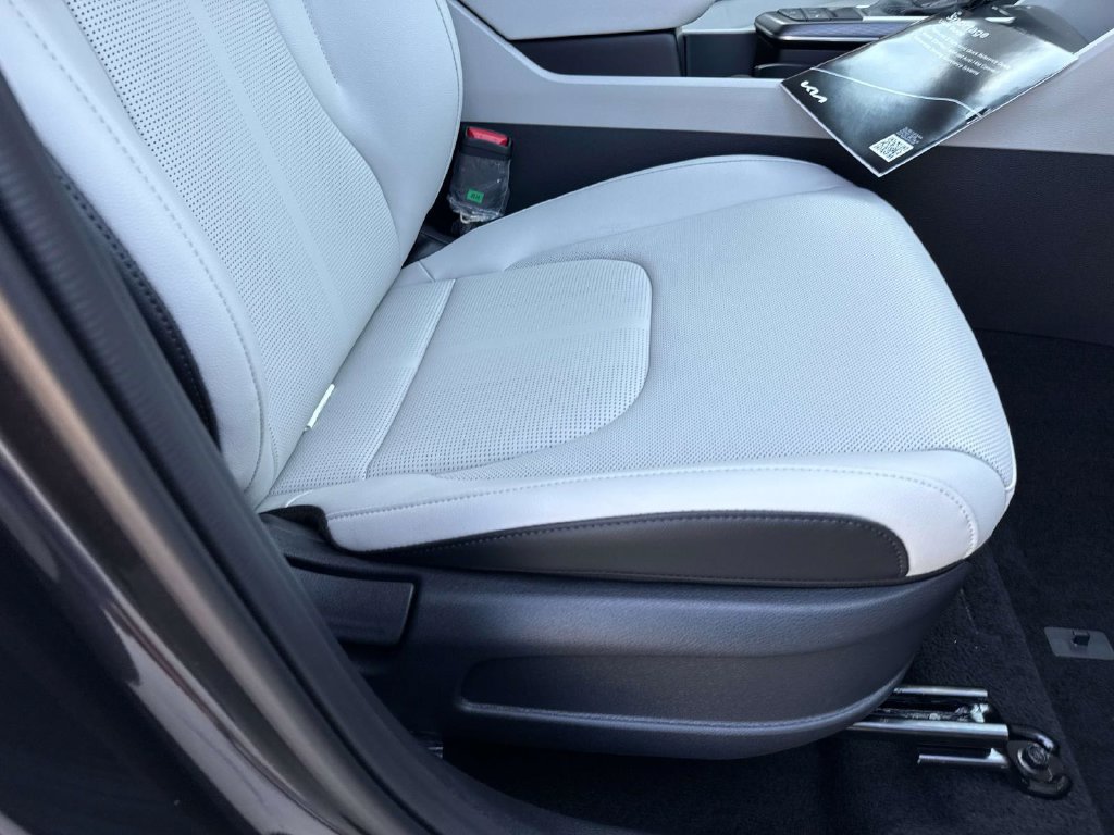 New 2027 Kia Sportage EX FWD image 14