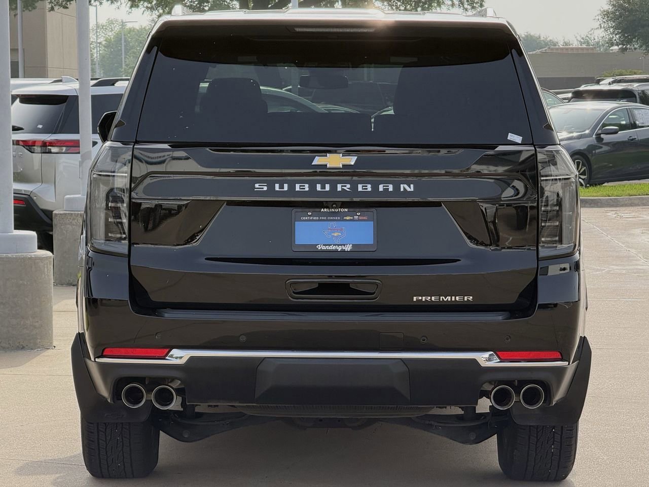 Certified 2025 Chevrolet Suburban Premier AWD/4WD image 5