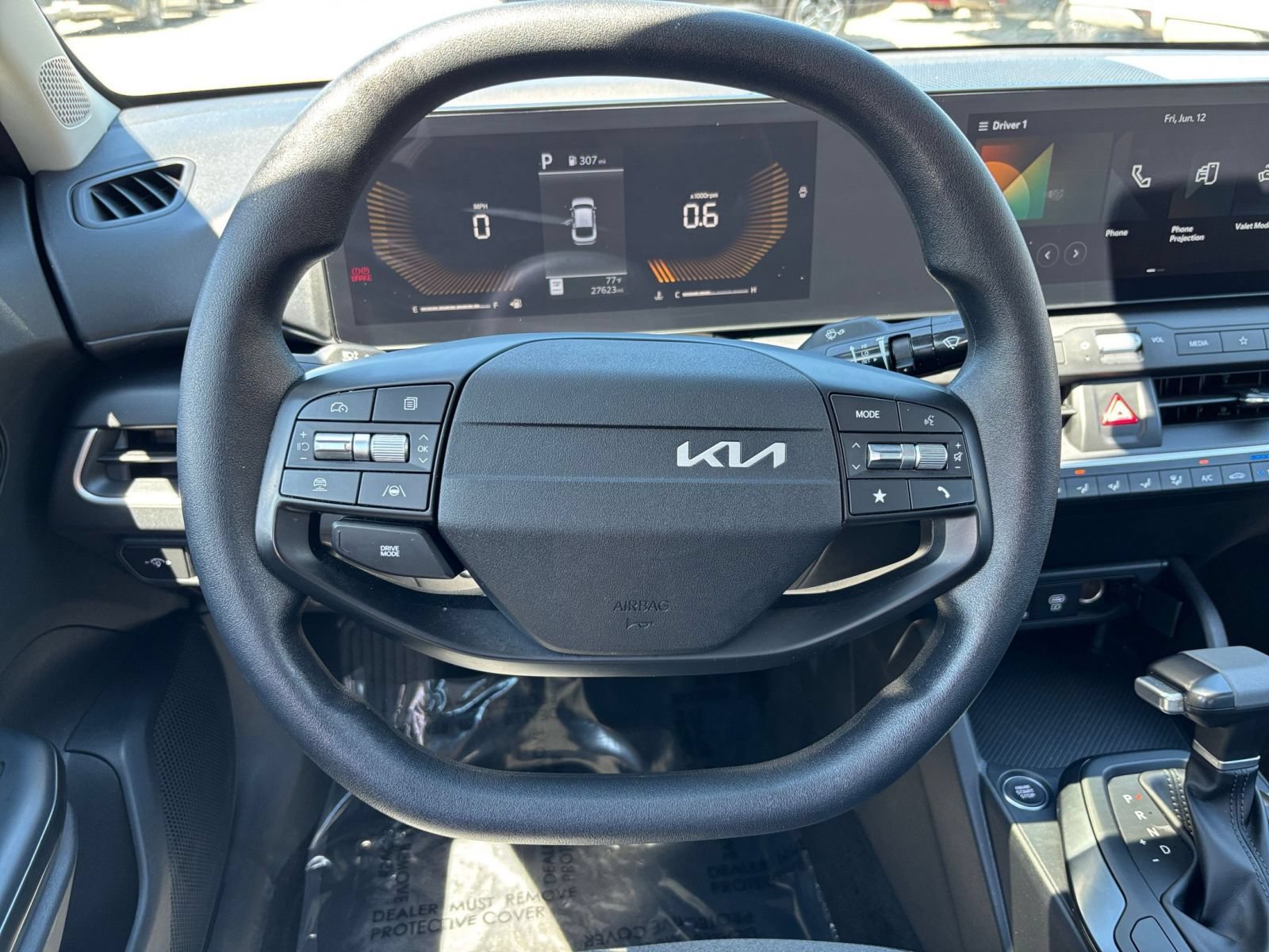 Used 2025 Kia K4 FWD image 28