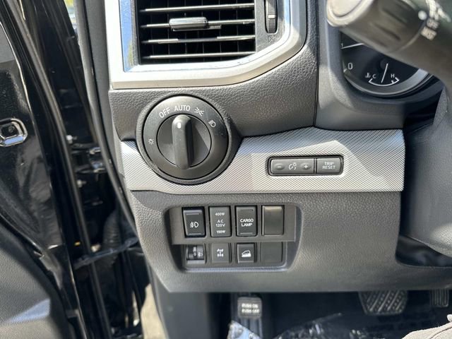 Used 2018 Nissan Titan PRO-4X w/ Pro-4x Convenience Package image 31