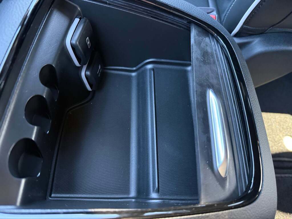 New 2026 Chrysler Pacifica Limited w/ S Appearance Package image 33