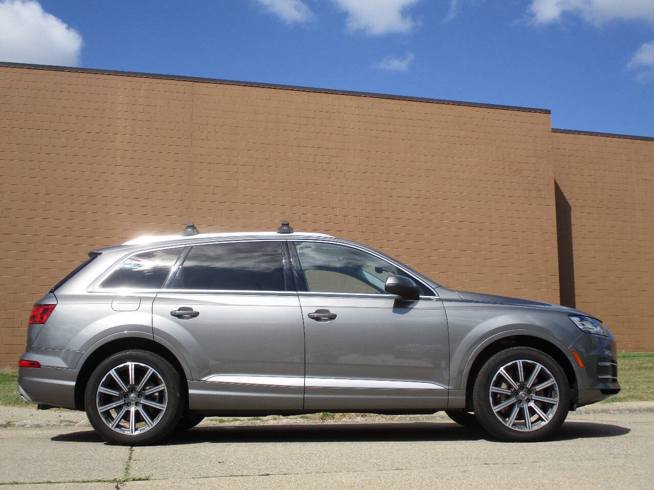 Used 2017 Audi Q7 3.0T Prestige AWD/4WD image 49
