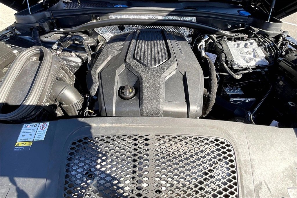 Used 2022 Porsche Macan image 30