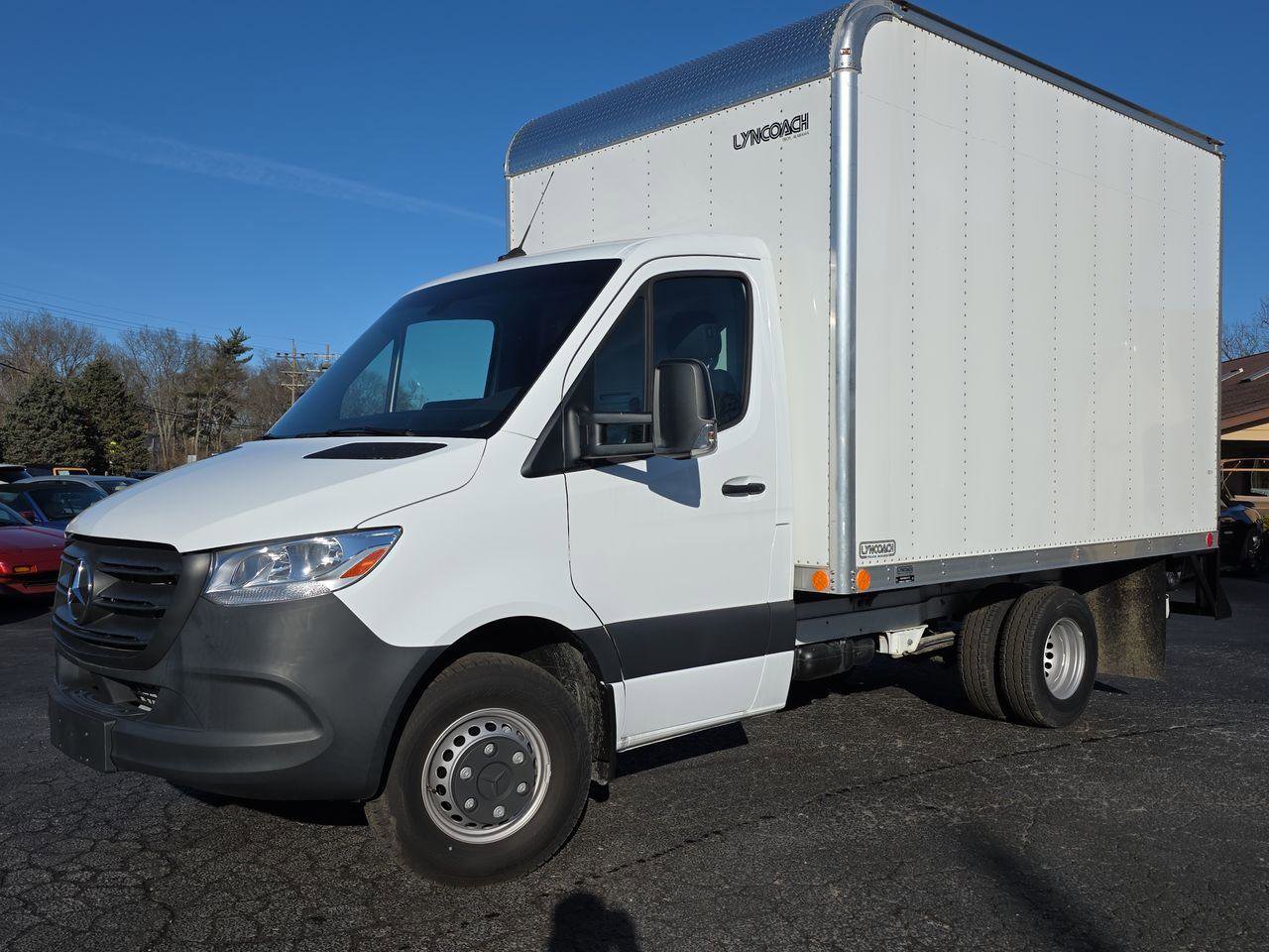 Used 2023 Mercedes-Benz Sprinter 4500 image 1