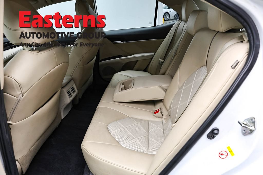 Used 2019 Toyota Camry XLE w/ Carpet Mat Package FWD image 22