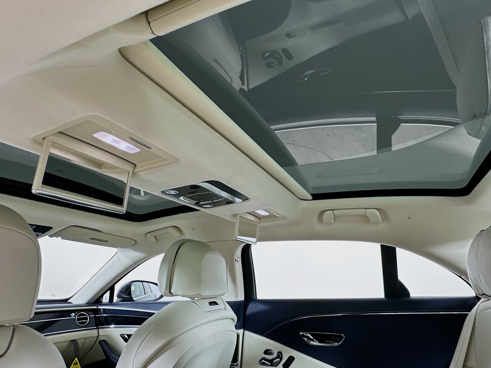 New 2026 Bentley Flying Spur V8 AWD/4WD image 68