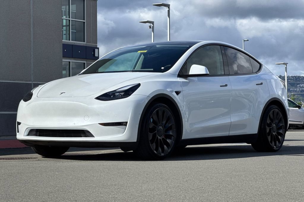 Used 2022 Tesla Model Y Performance AWD/4WD image 8