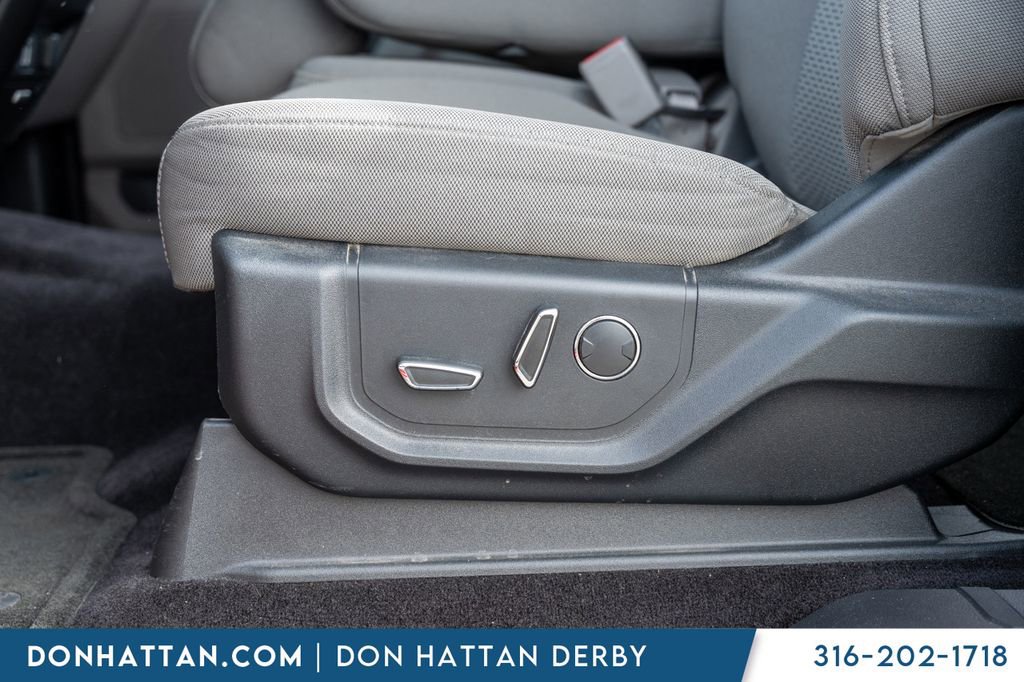 Used 2016 Ford F150 XLT w/ Equipment Group 302A Luxury image 24