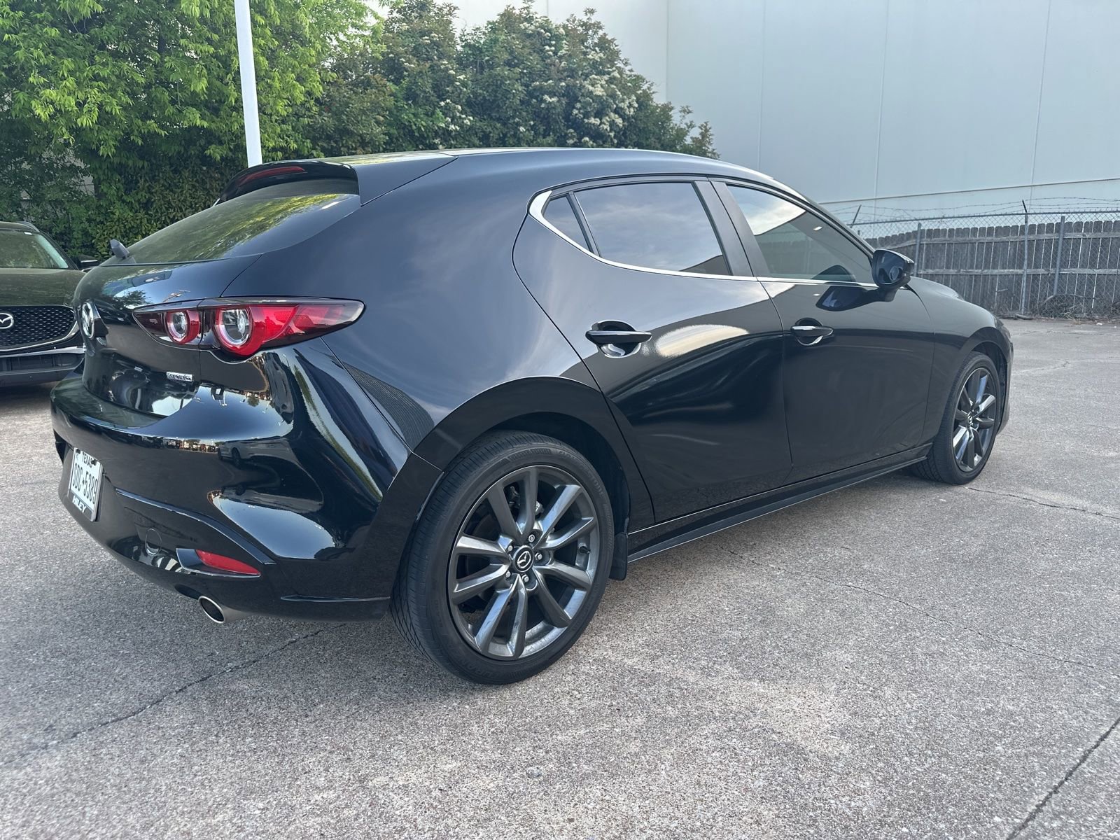 Used 2022 MAZDA MAZDA3 s image 4