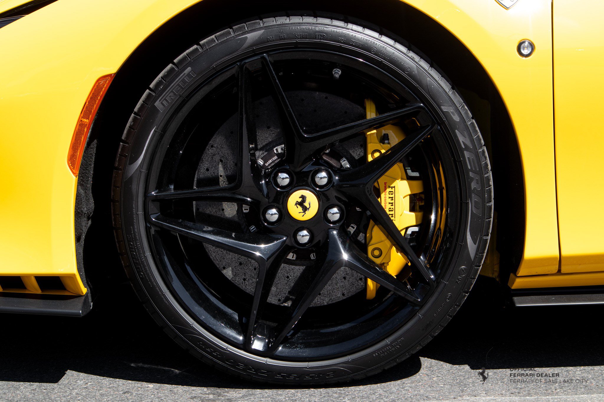 Used 2021 Ferrari F8 Tributo RWD image 12