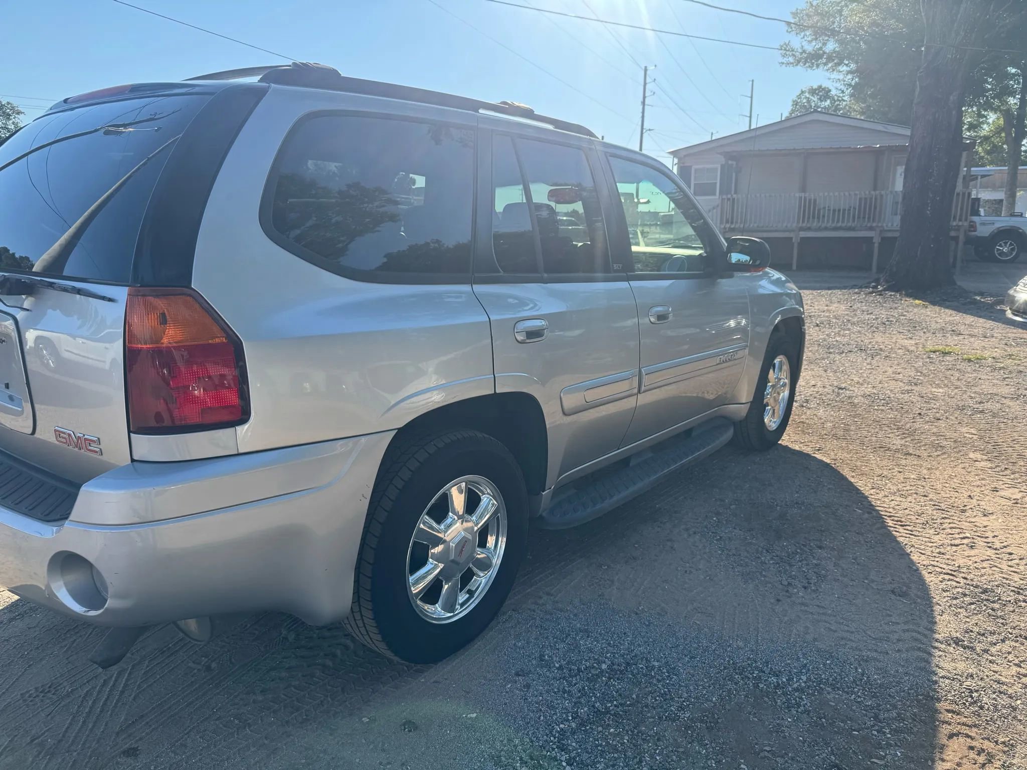 Used 2004 GMC Envoy SLT image 6