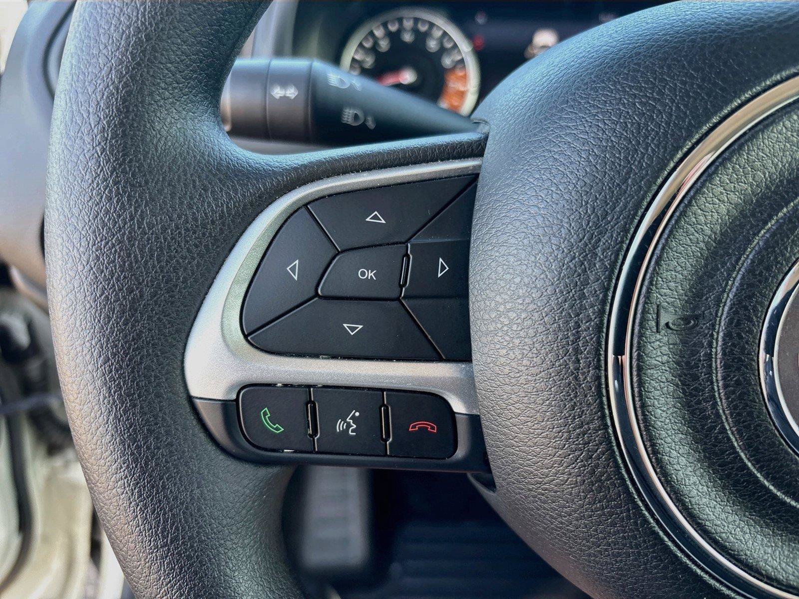 Certified 2023 Jeep Renegade Latitude AWD/4WD image 32