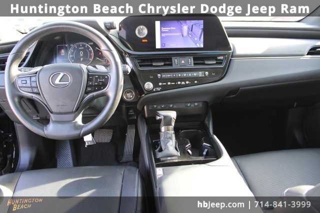 Used 2023 Lexus ES 350 w/ Premium Package image 15