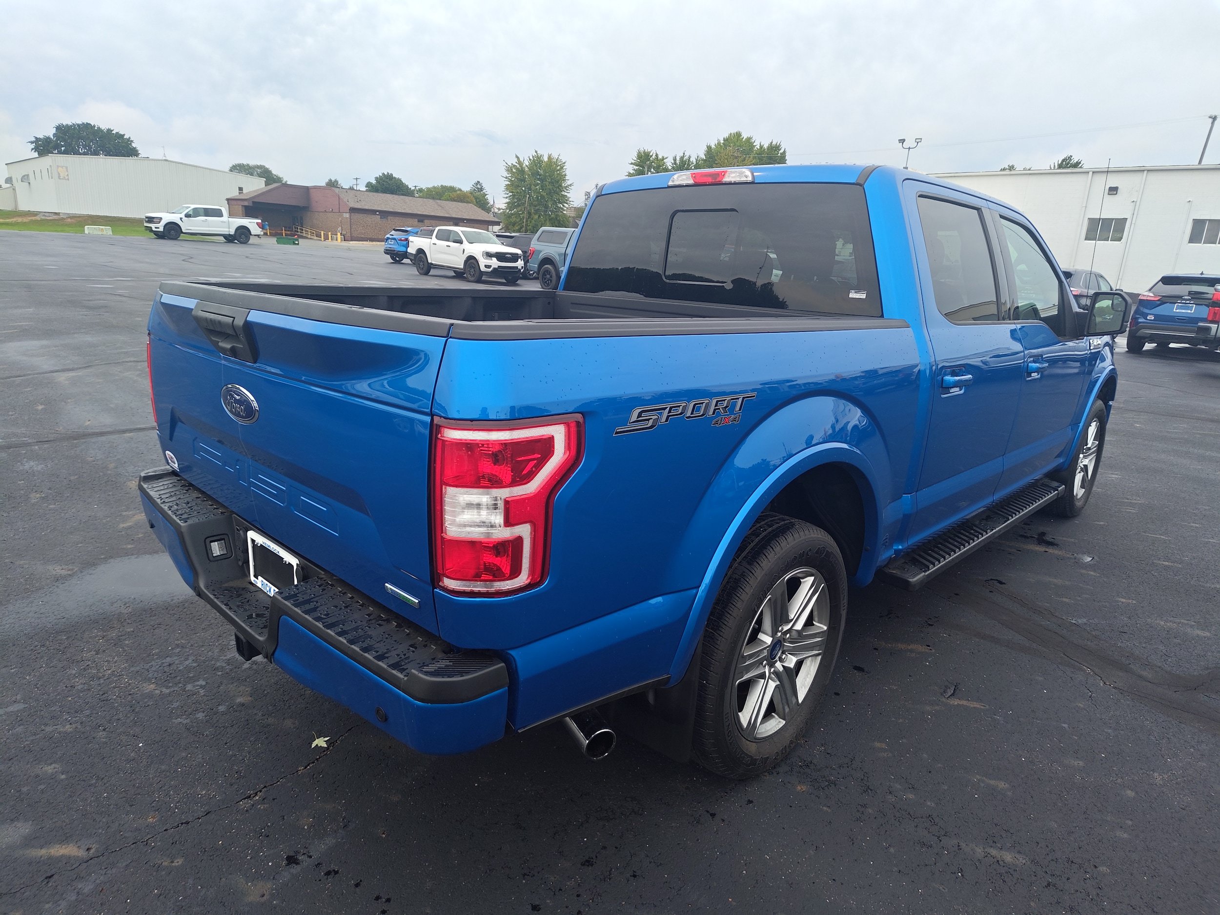 Used 2019 Ford F150 XLT w/ Equipment Group 302A Luxury AWD/4WD image 5