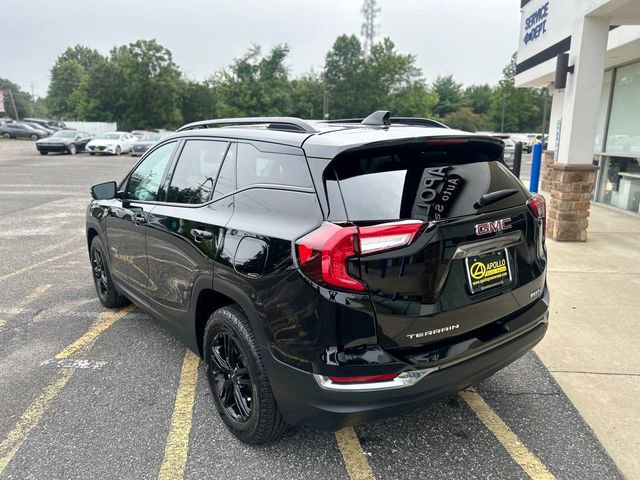 Used 2022 GMC Terrain AT4 image 6