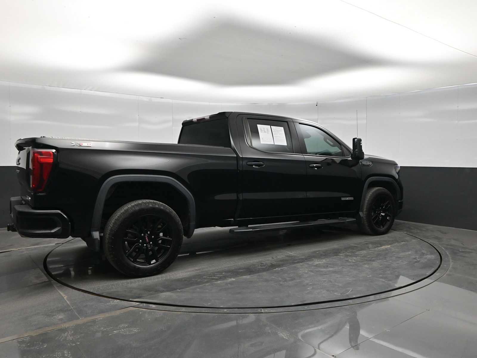 Used 2023 GMC Sierra 1500 Elevation AWD/4WD image 8