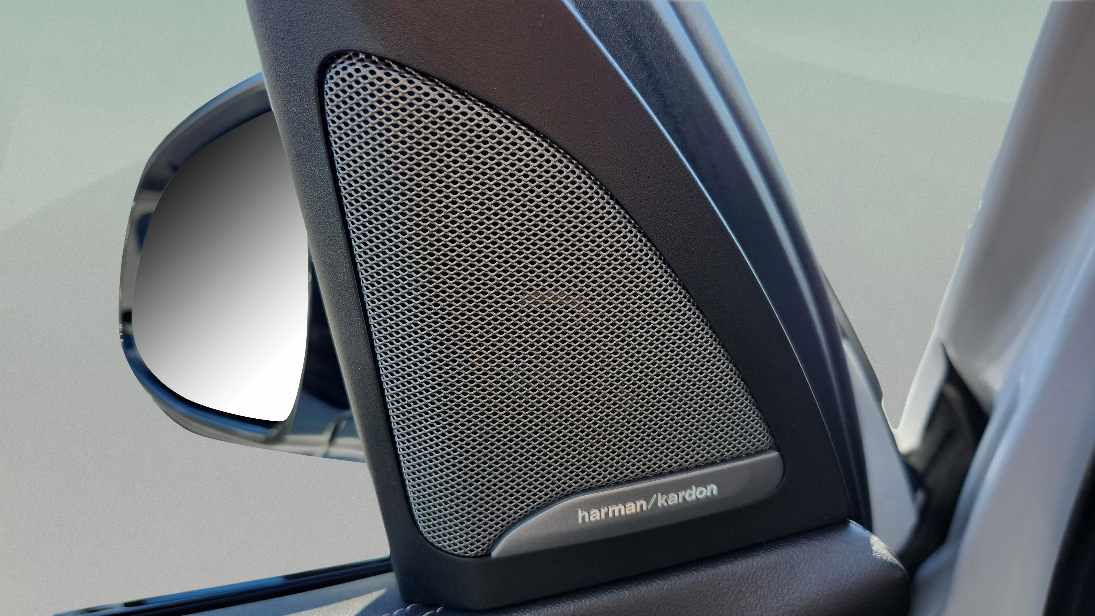 Certified 2024 BMW X5 xDrive50e w/ M Sport Package image 33