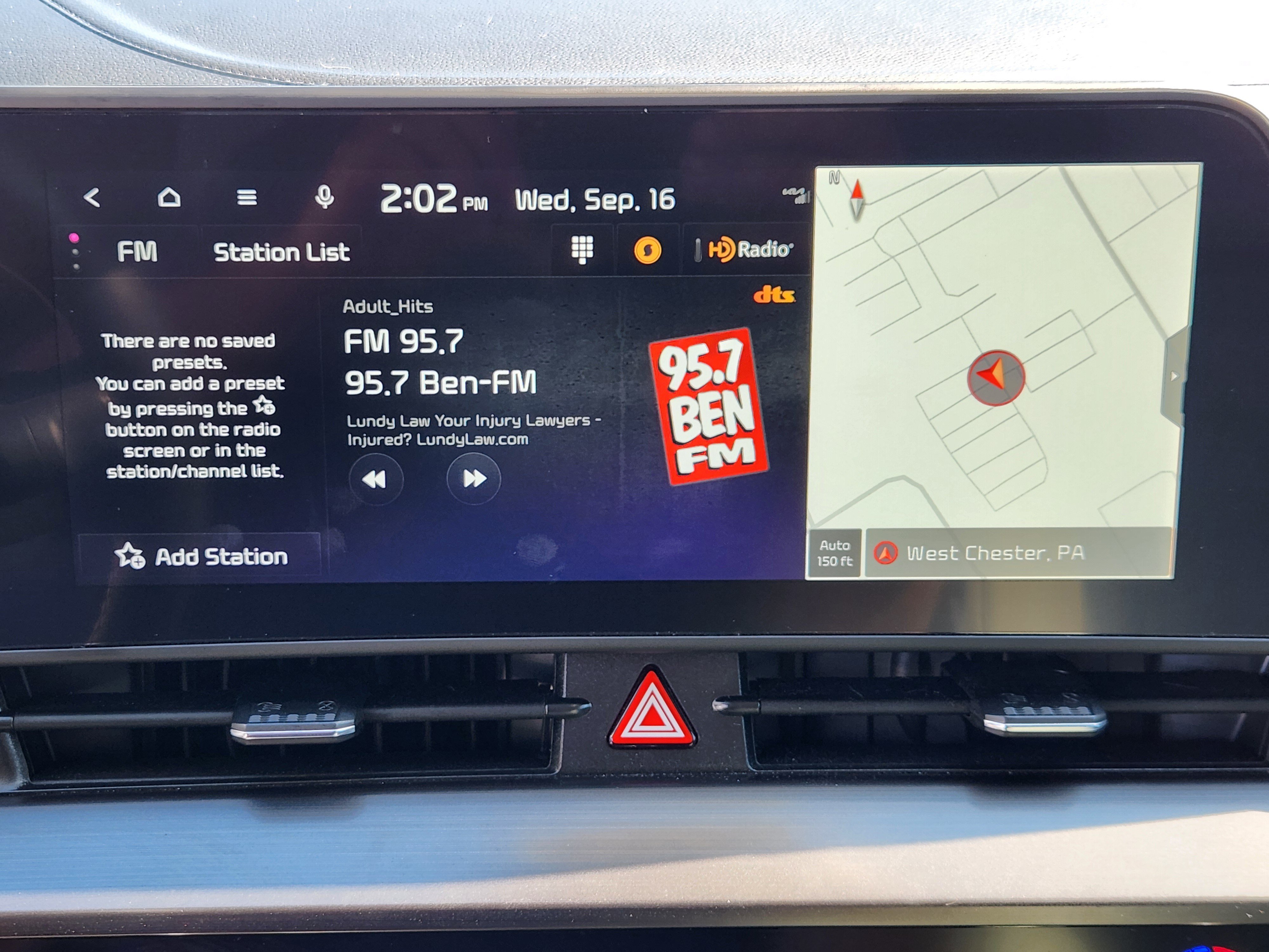 Used 2023 Kia Sportage EX FWD image 11