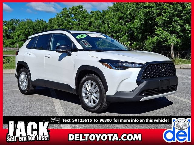 Certified 2025 Toyota Corolla Cross LE w/ Moonroof Package AWD/4WD image 1