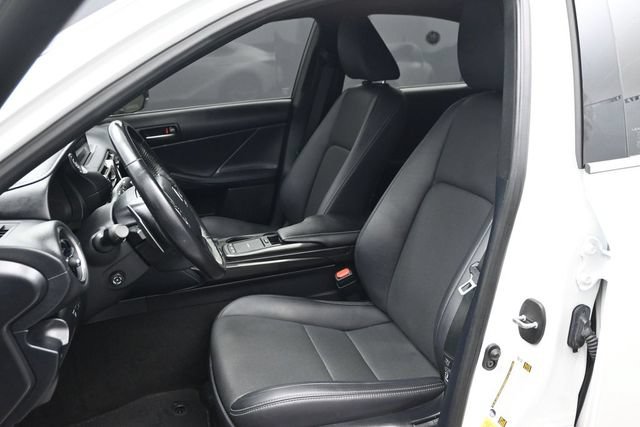 Used 2022 Lexus IS 300 w/ Premium Package RWD image 5
