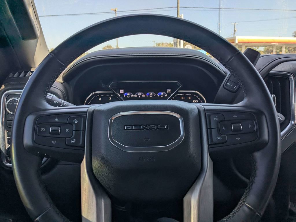 Used 2023 GMC Sierra 2500 Denali w/ Denali Black Diamond Edition image 19