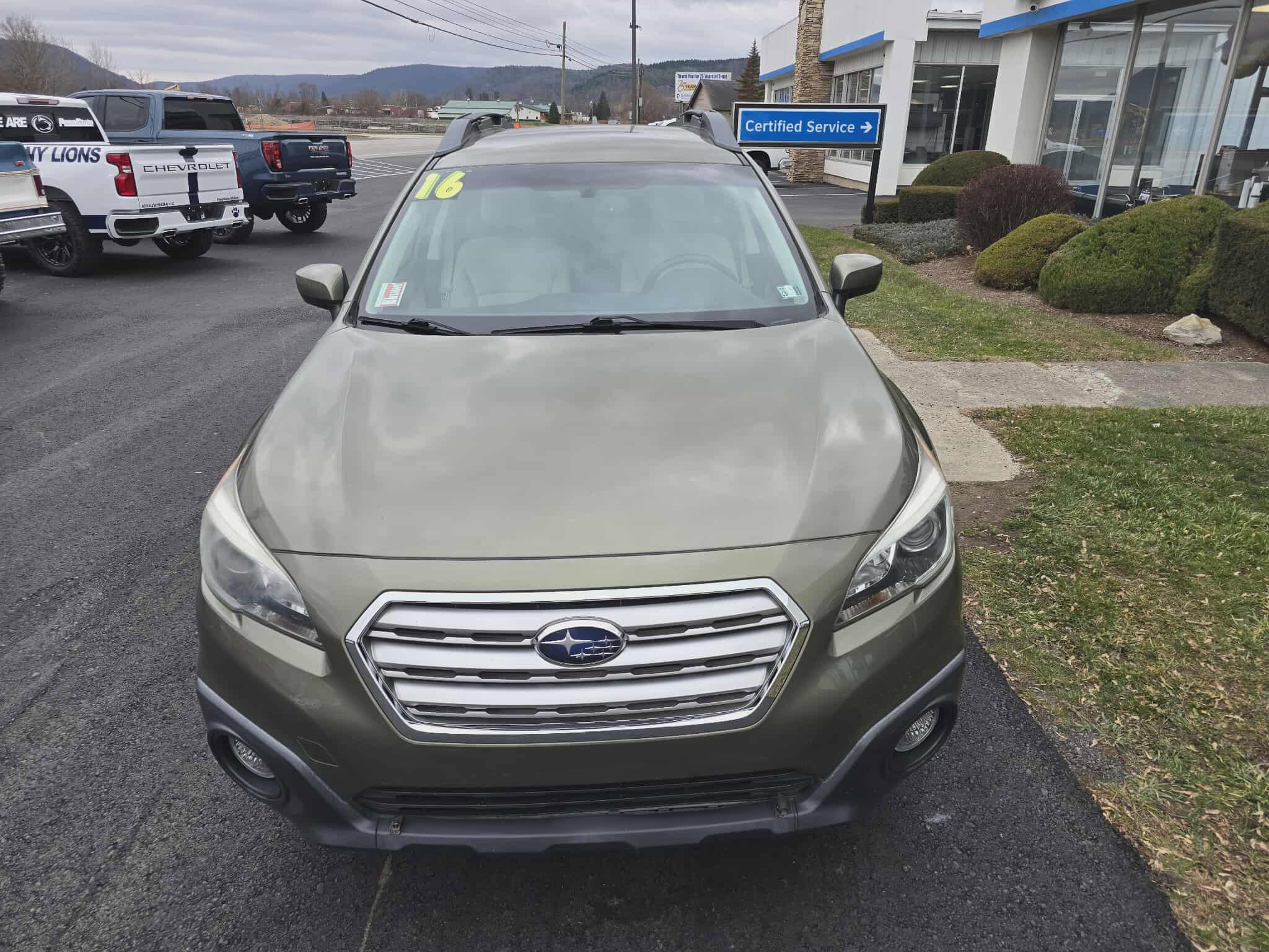 Used 2016 Subaru Outback 2.5i Premium w/ Protection Package #1 image 9