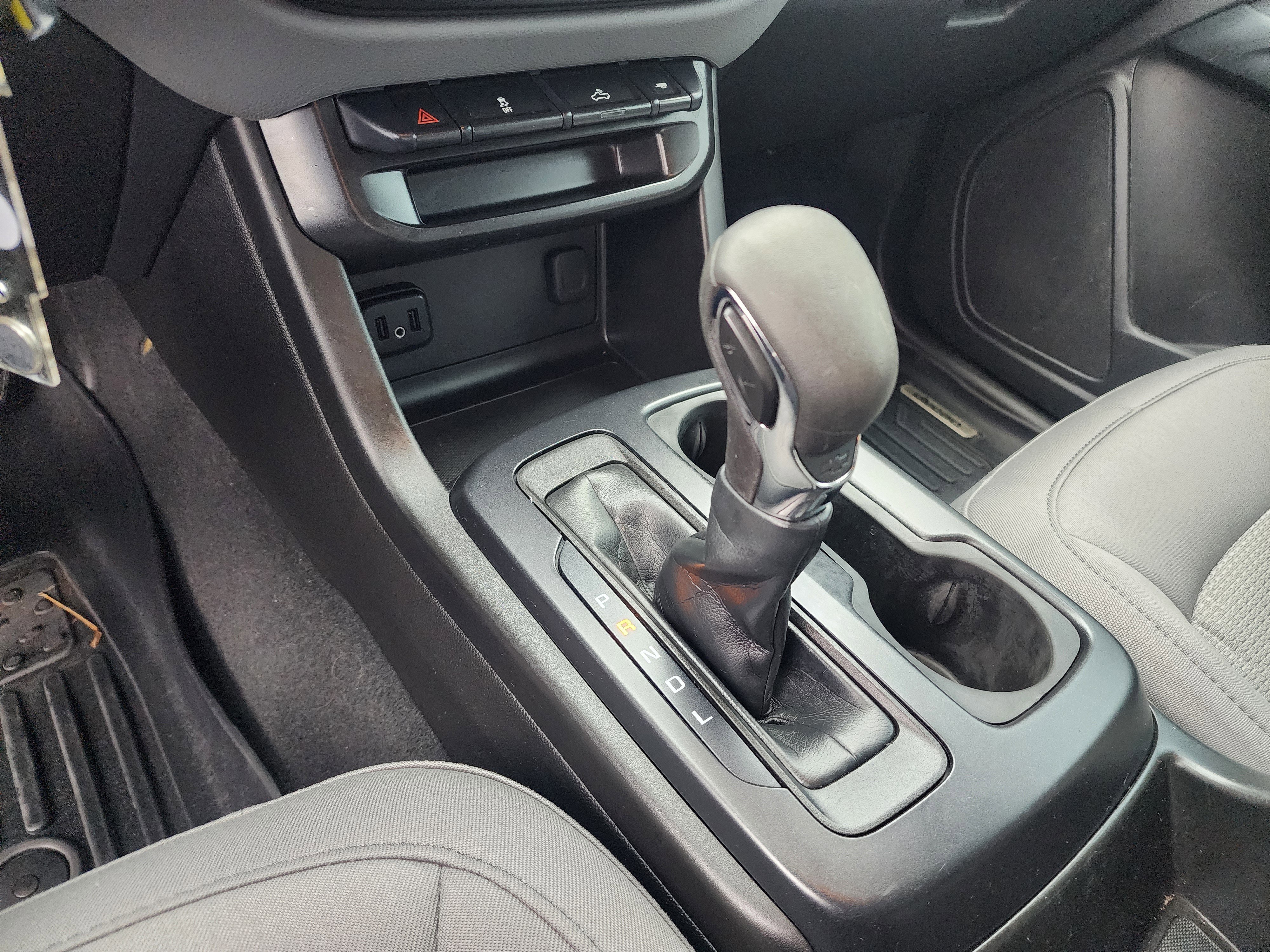 Used 2022 Chevrolet Colorado W/T w/ WT Convenience Package image 32