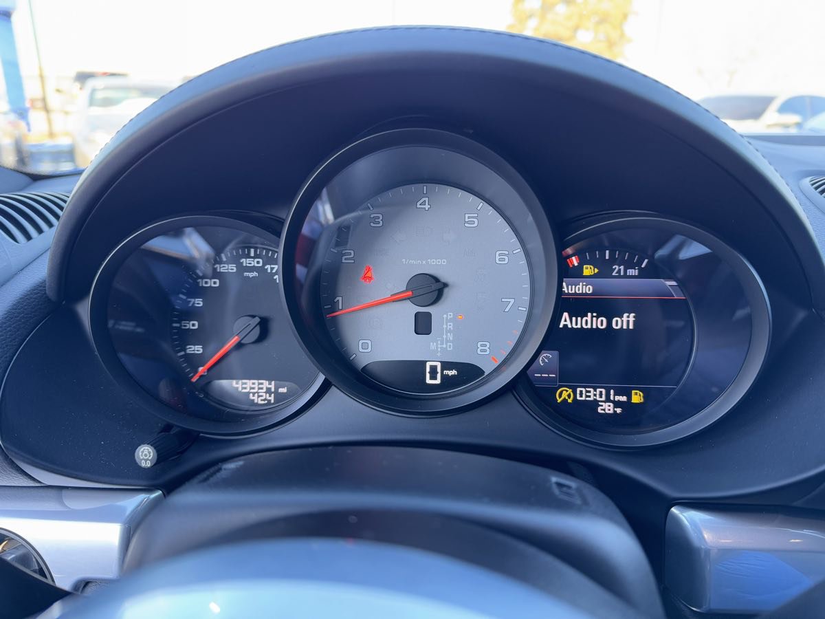 Used 2018 Porsche 718 Cayman S image 13