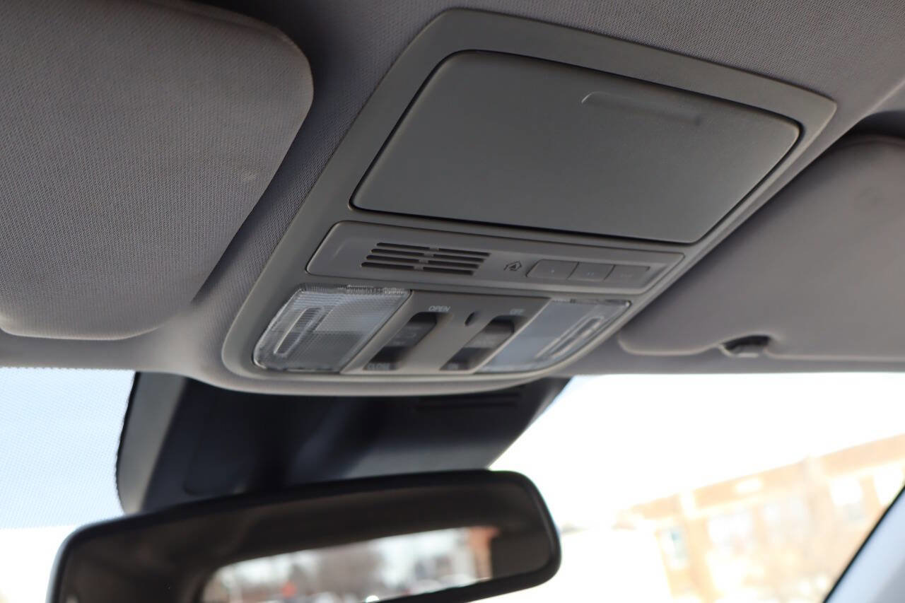 Used 2017 Honda CR-V Touring image 16