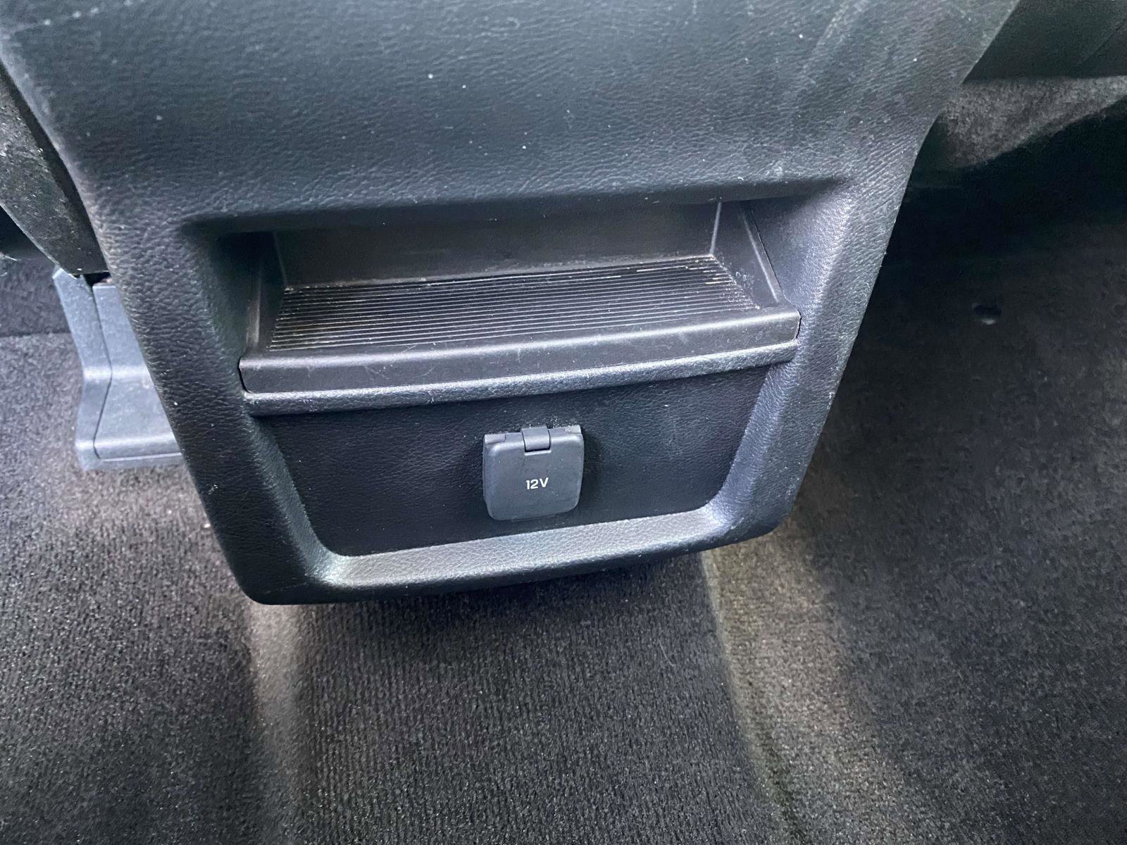 Used 2020 Ford Edge SEL FWD image 13